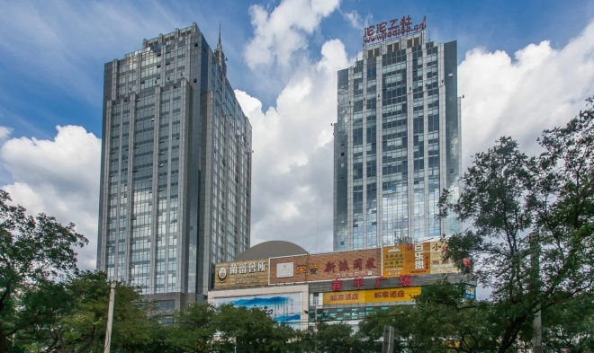 百富国际大厦外观图